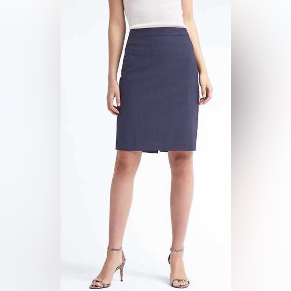 Banana Republic Lightweight Wool Navy Pencil Skirt sz 12